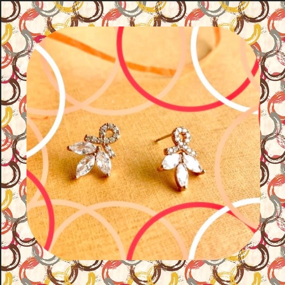 NWT Alicia Bonnie “Encircled Flowers” in Rose Gold - Picture 2 of 2